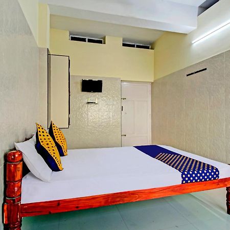 Spot On J P Tourist Home Kollam Dış mekan fotoğraf