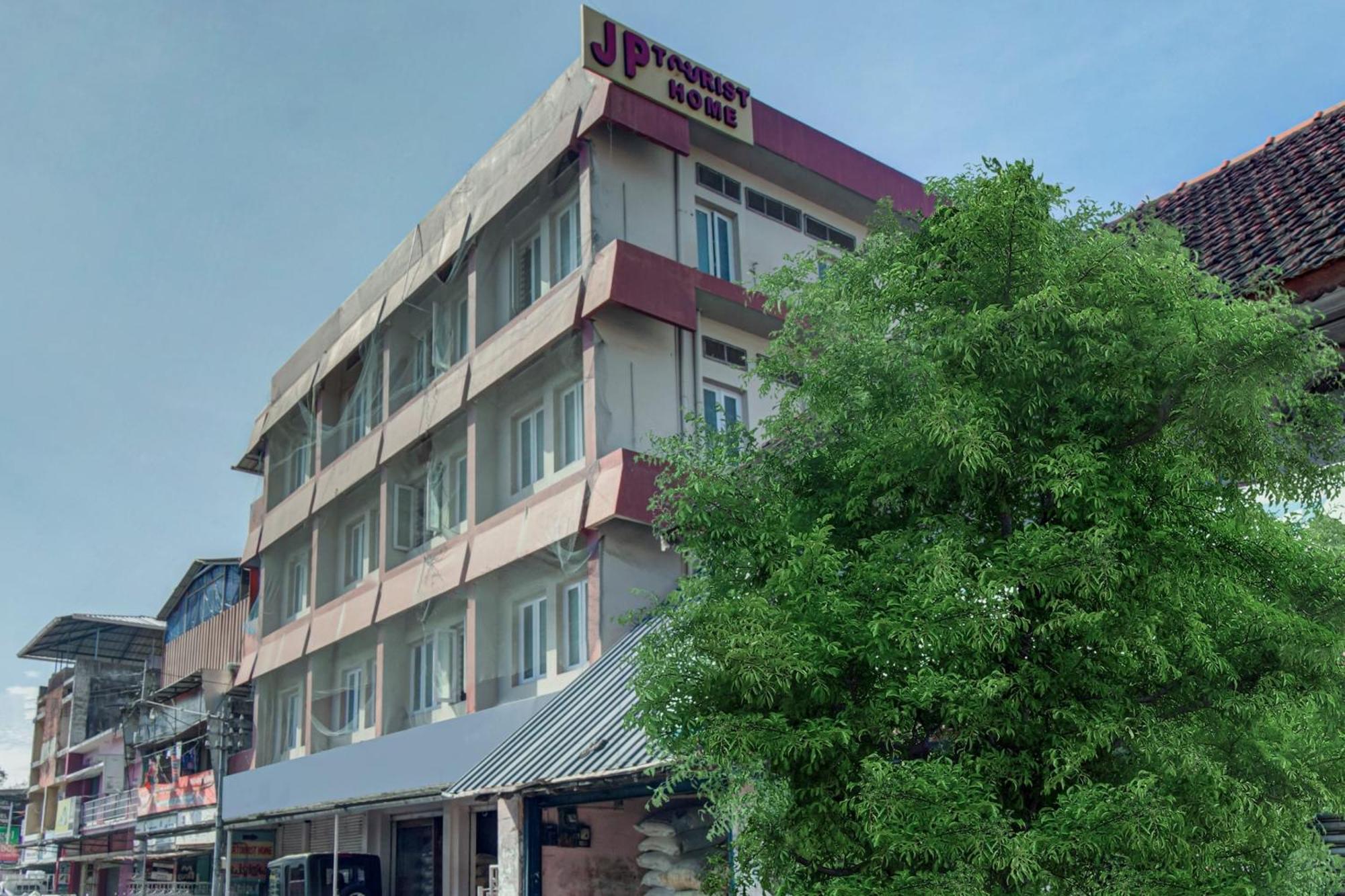 Spot On J P Tourist Home Kollam Dış mekan fotoğraf